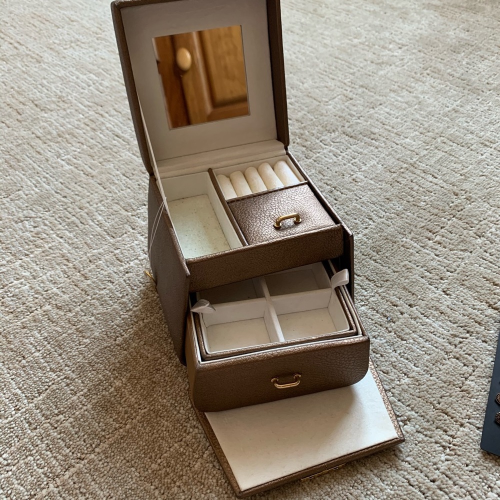 Small Jewelry Box with Key